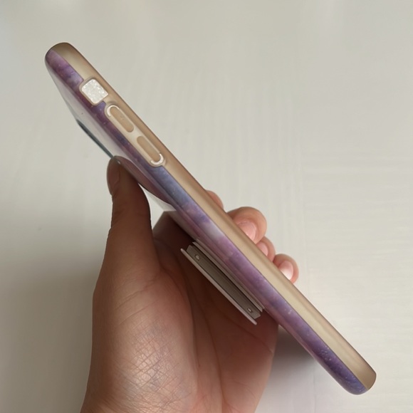 iPhone XR Case - Holographic Marble Case with Iridescent PopSocket - Picture 10 of 11